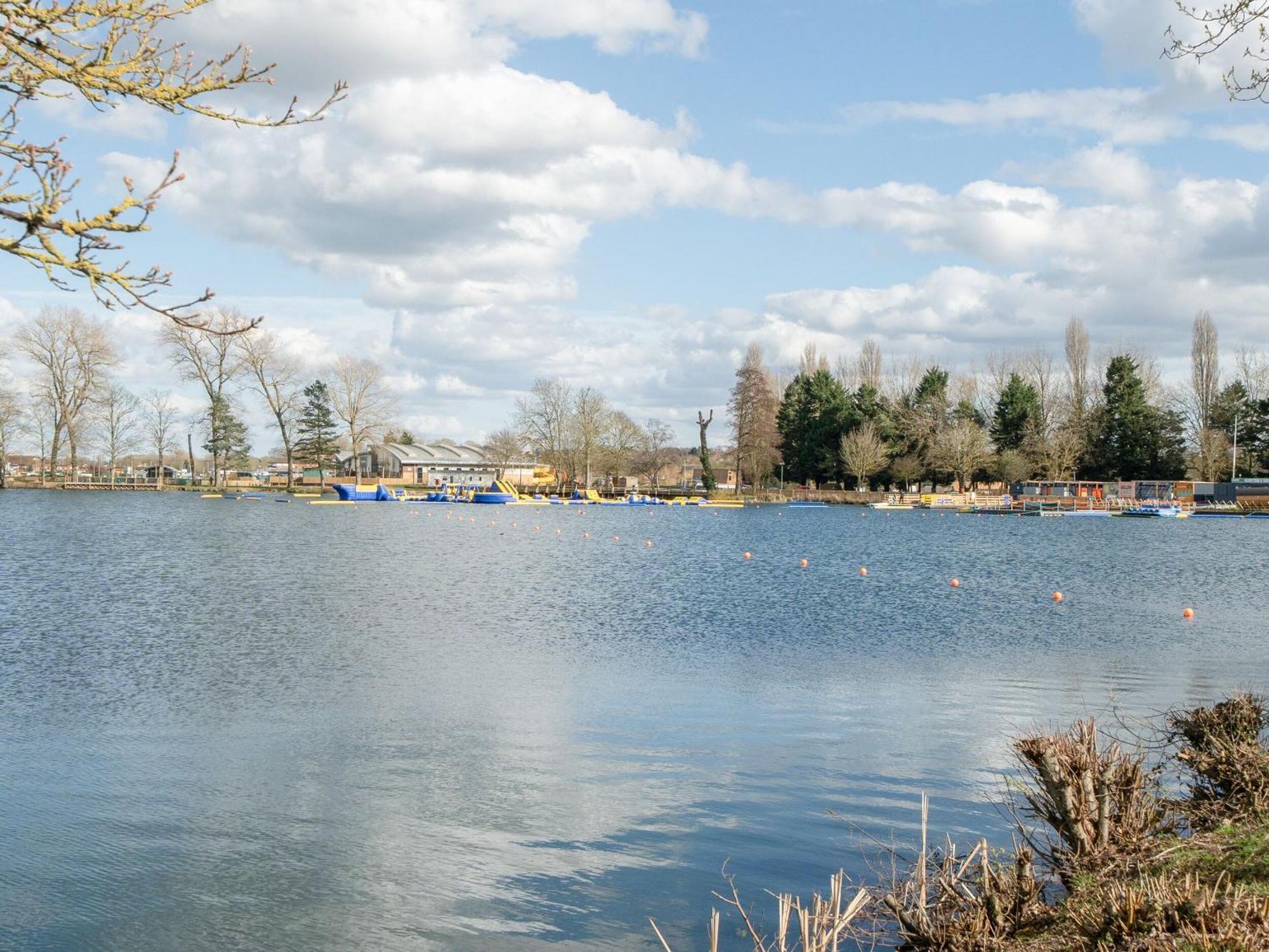 Tranquil Waters - Billing Aquadrome *